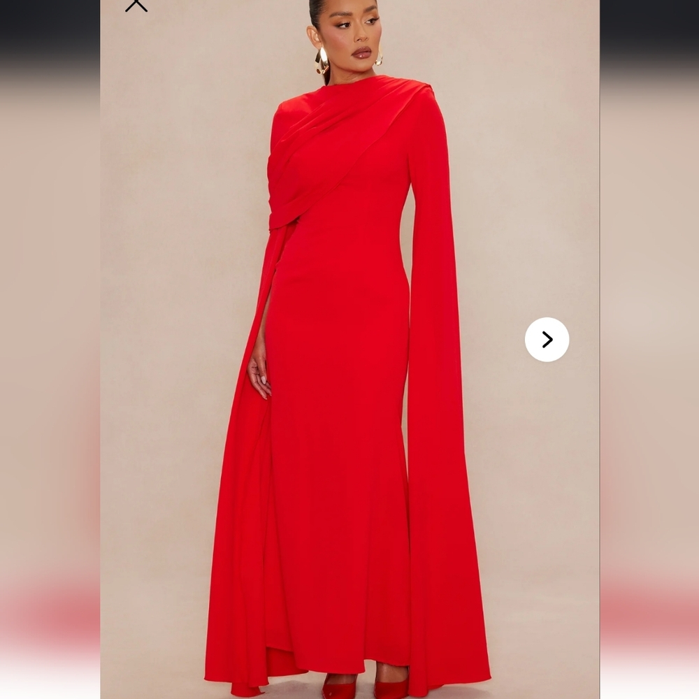 Fashionniva Luxe Elegant Red Evening Gown